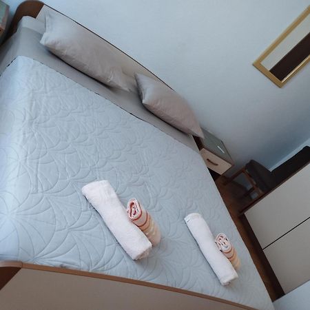 Guest House Gracijana Makarska Bagian luar foto